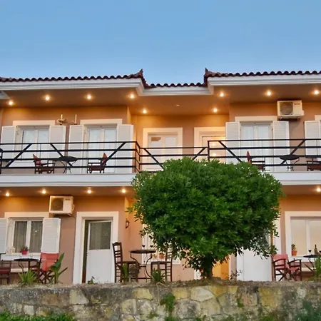 Ξενοδοχείο με διαμερίσματα Anemomylos 3*