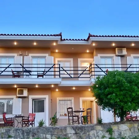 Ξενοδοχείο με διαμερίσματα Anemomylos 3*